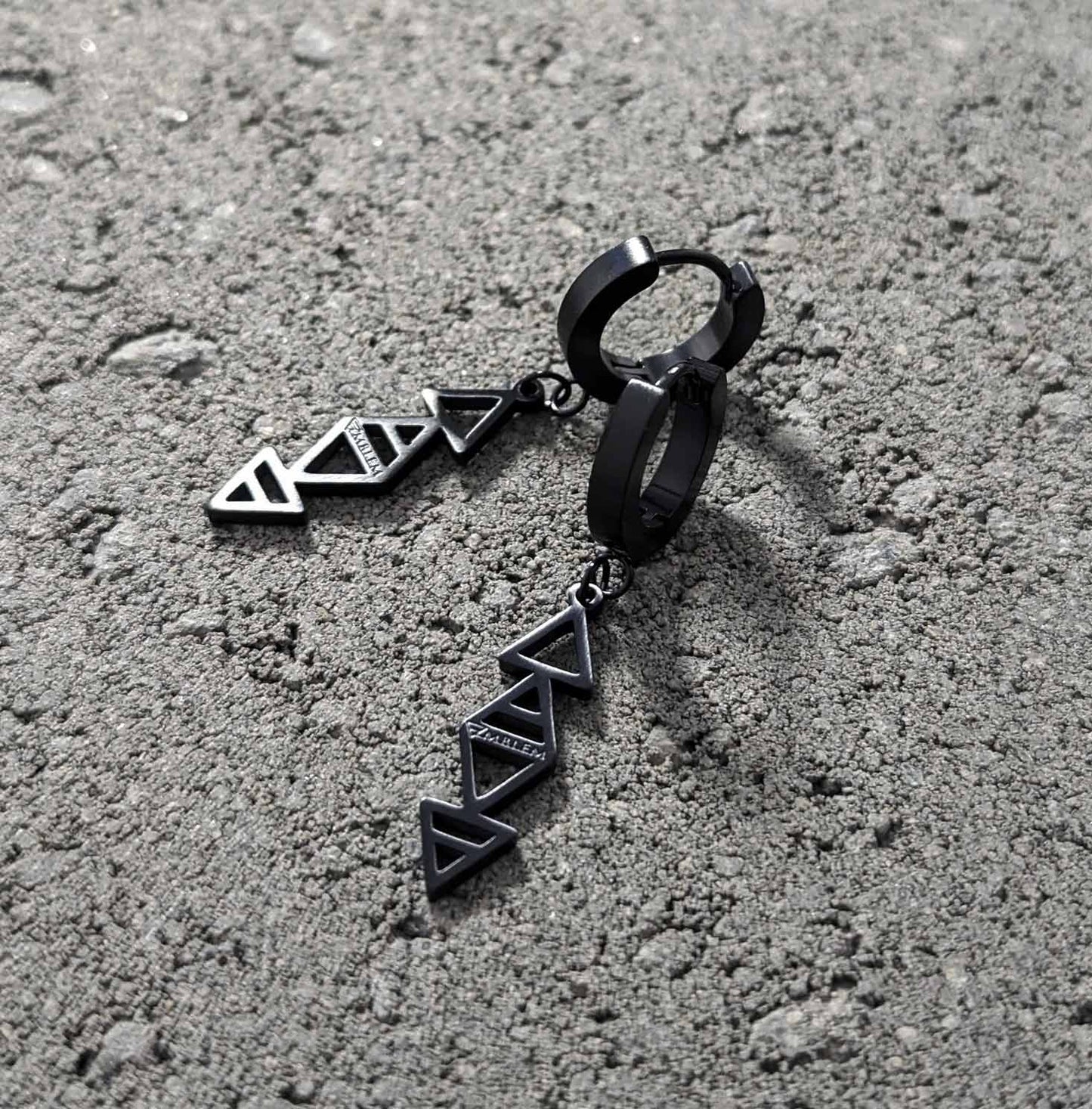 FOUR ELEMENTS EARRINGS - BLACK