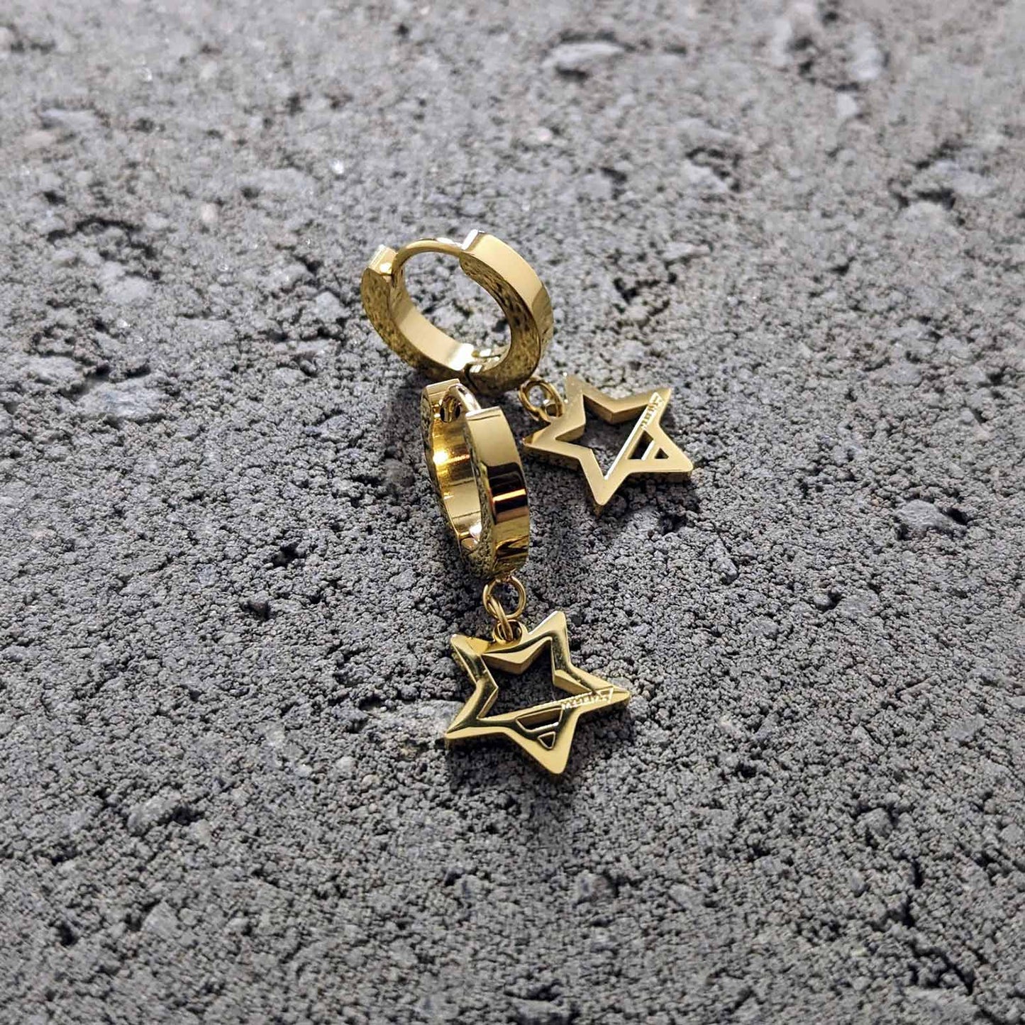 STAR EARRINGS - GOLD